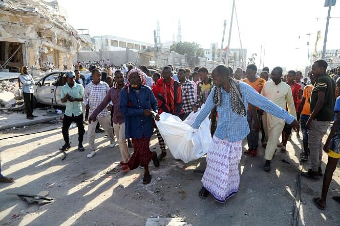 X/@Abdi_Guled : Al-Shabab's attack on Lido Beach in Mogadishu, Somalia | 